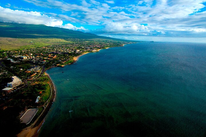Get a great overview of all that Maui has to offer. In this picture, Kihei, Wailea and Makena